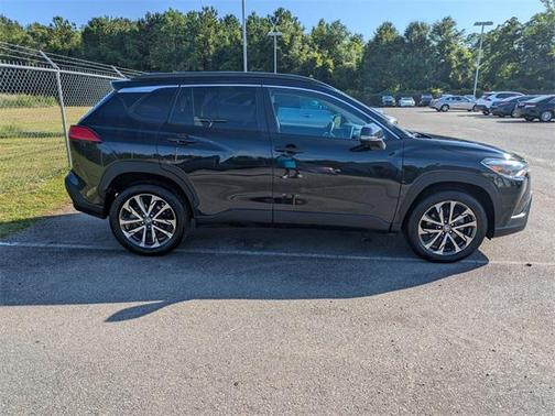 2023 Toyota Corolla Cross XLE