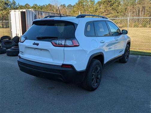 2023 Jeep Cherokee Altitude