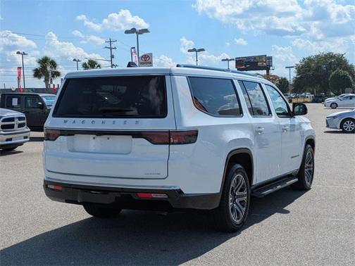 2024 Jeep Wagoneer L Series II 4x4