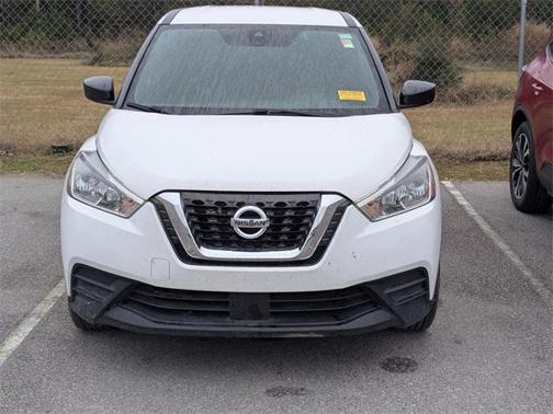 2020 Nissan Kicks S