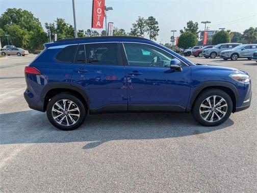 2023 Toyota Corolla Cross XLE