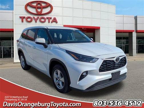 2023 Toyota Highlander LE