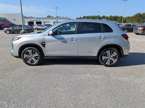 2024 Mitsubishi Outlander Sport SE