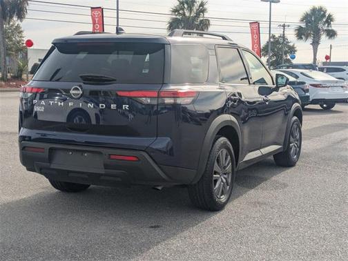 2025 Nissan Pathfinder SV FWD