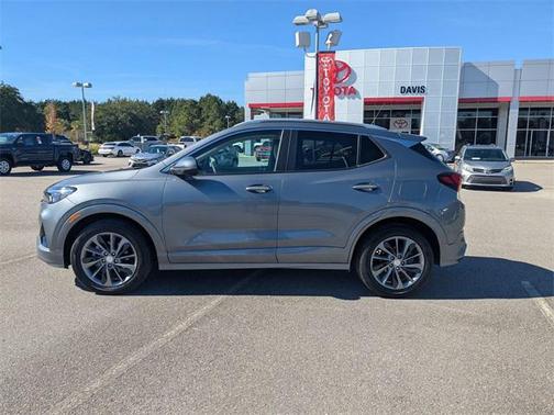 2022 Buick Encore GX Select
