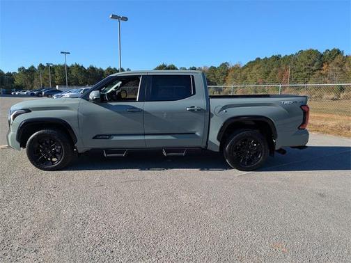 2024 Toyota Tundra Platinum