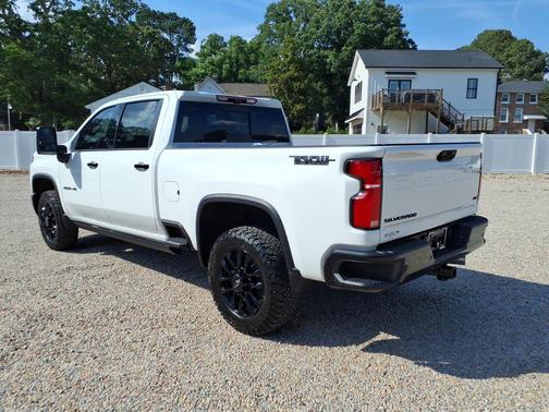 Summit White 2026 Chevrolet Silverado 2500 LTZ