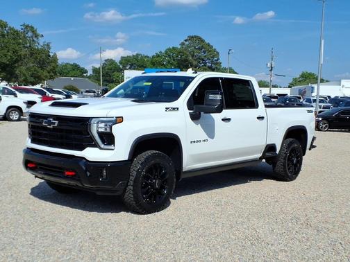 Summit White 2026 Chevrolet Silverado 2500 LTZ
