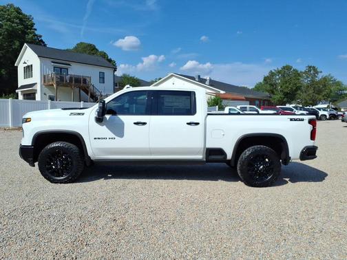 Summit White 2026 Chevrolet Silverado 2500 LTZ