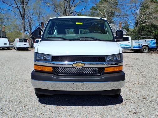 Summit White 2026 Chevrolet Express 2500 Work Van