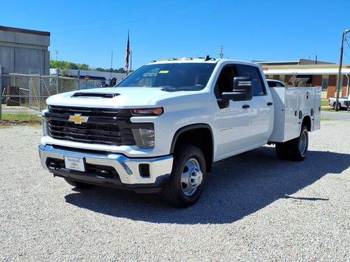 Summit White 2026 Chevrolet Silverado 3500 WT