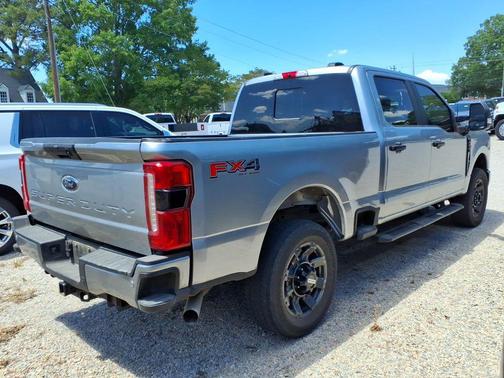 ICONIC SILVER 2023 Ford F-250 XL