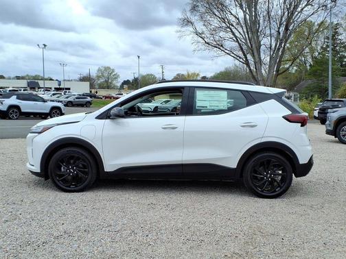 Summit White 2027 Chevrolet Bolt RS