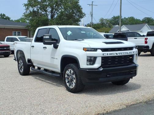 Summit White 2022 Chevrolet Silverado 2500 Custom