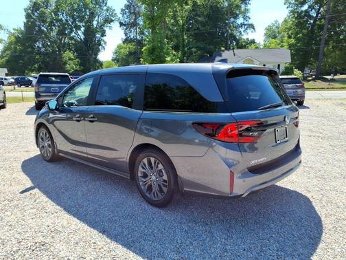 2025 Honda Odyssey Touring