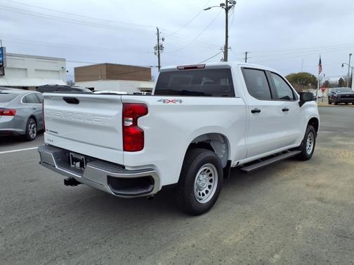 Summit White 2025 Chevrolet Silverado 1500 WT