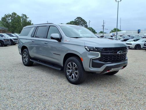 Sterling Gray Metallic 2024 Chevrolet Suburban 4WD Z71