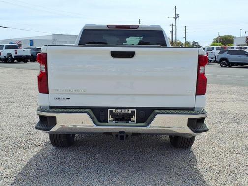 Summit White 2026 Chevrolet Silverado 1500 LT