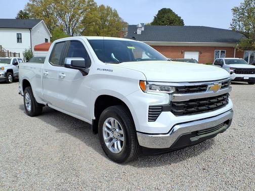 Summit White 2026 Chevrolet Silverado 1500 LT