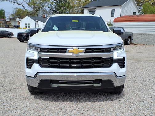 Summit White 2026 Chevrolet Silverado 1500 LT