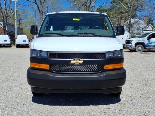 Summit White 2026 Chevrolet Express 2500 Work Van