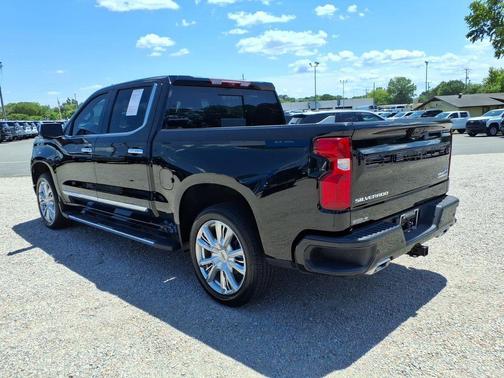 Black 2025 Chevrolet Silverado 1500 High Country