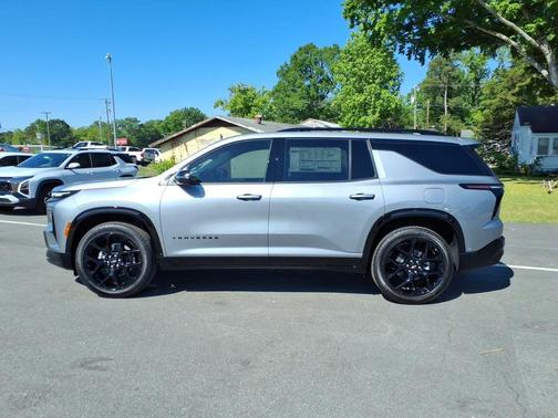 Sterling Gray Metallic 2026 Chevrolet Traverse RS