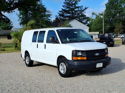 Summit White 2015 Chevrolet Express 2500 Work Van