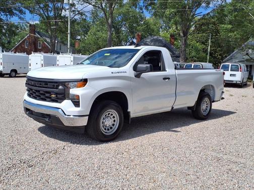 Summit White 2025 Chevrolet Silverado 1500 WT