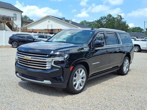 Black 2024 Chevrolet Suburban 4WD High Country