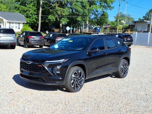 Mosaic Black Metallic 2026 Chevrolet Trax FWD 2RS