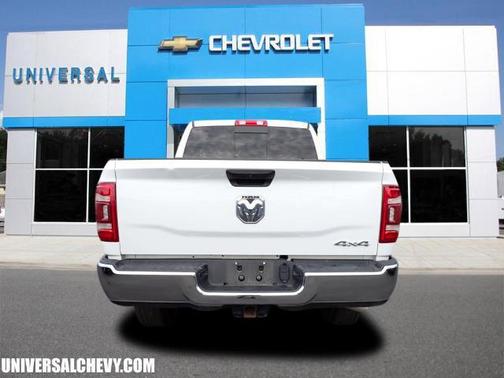 Bright White Clearcoat 2020 RAM 2500 Tradesman Crew Cab 4x4 6'4' Box