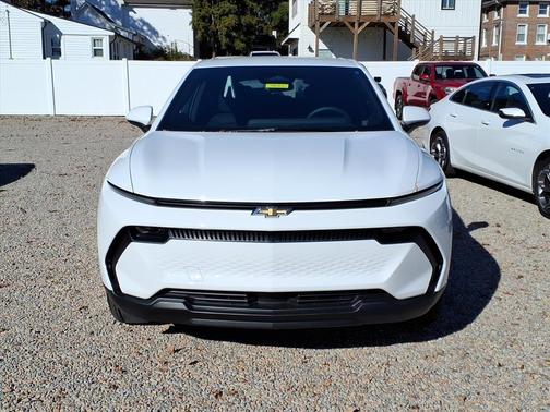 Summit White 2026 Chevrolet Equinox EV LT