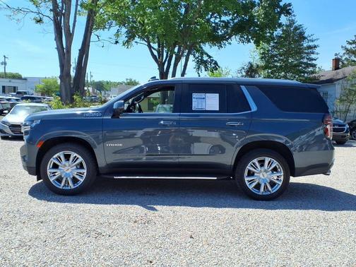 Shadow Gray Metallic 2021 Chevrolet Tahoe 4WD High Country