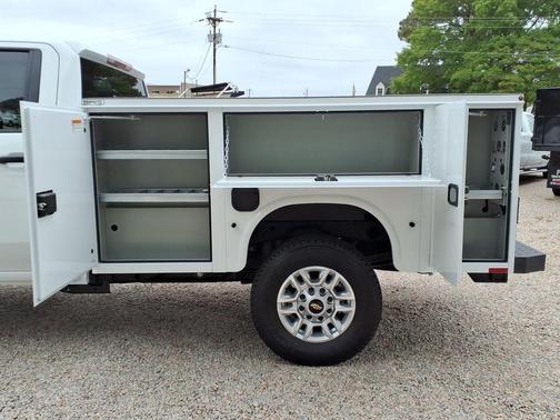Summit White 2026 Chevrolet Silverado 2500 WT