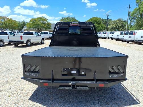 Summit White 2026 Chevrolet Silverado 3500 LT