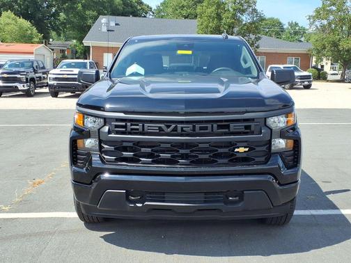 Black 2026 Chevrolet Silverado 1500 Custom