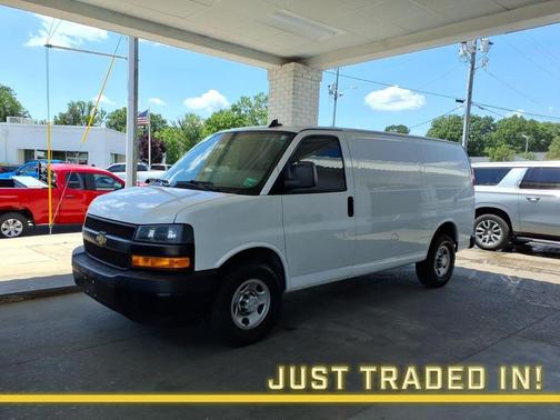 Summit White 2019 Chevrolet Express 2500 Work Van