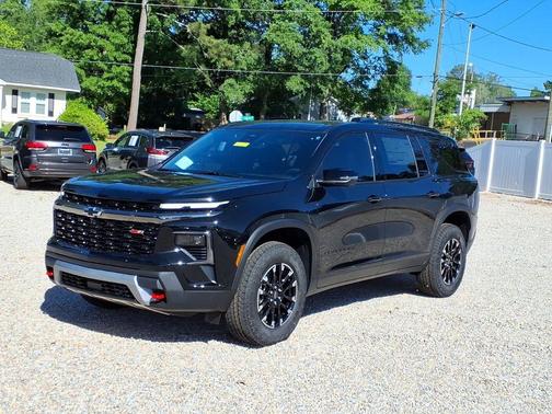 Mosaic Black Metallic 2026 Chevrolet Traverse AWD Z71