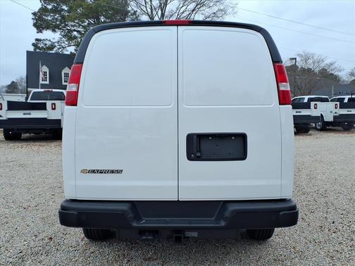 Summit White 2025 Chevrolet Express 2500 Work Van