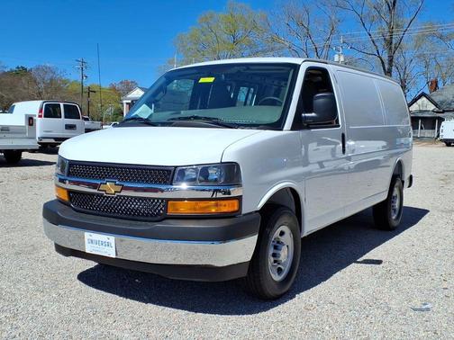 Summit White 2026 Chevrolet Express 2500 Work Van