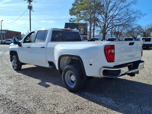 Summit White 2025 Chevrolet Silverado 3500 WT