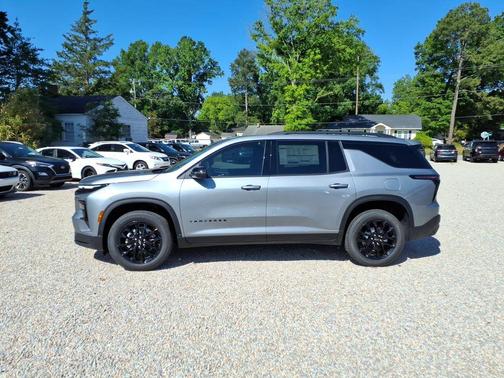 Sterling Gray Metallic 2026 Chevrolet Traverse LT