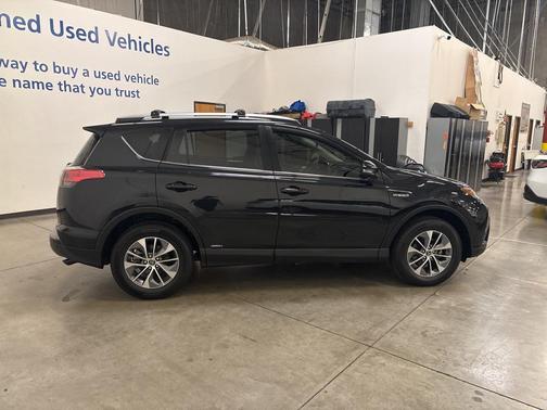 2018 Toyota RAV4 Hybrid XLE