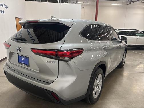 2021 Toyota Highlander Hybrid LE