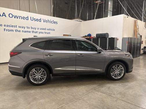 2022 Acura MDX Advance Package