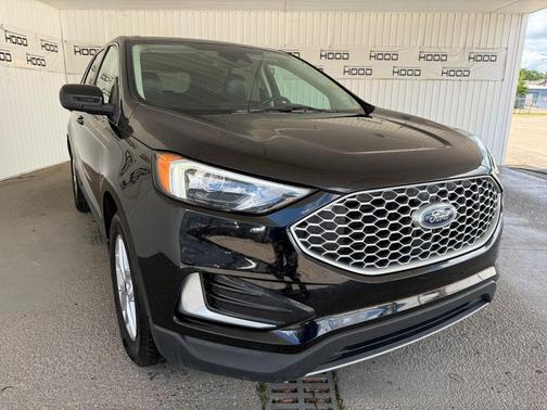 Agate Black Metallic 2024 Ford Edge SEL