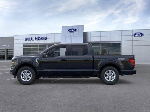 Agate Black Metallic 2026 Ford F-150 XLT