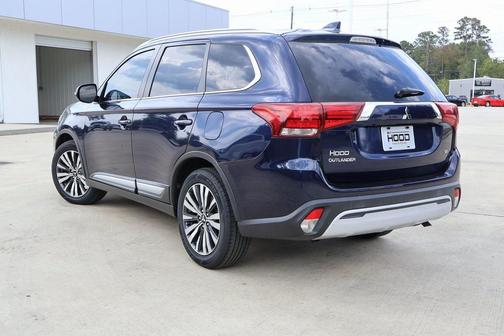 2020 Mitsubishi Outlander LE