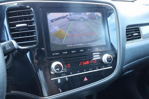 2020 Mitsubishi Outlander LE